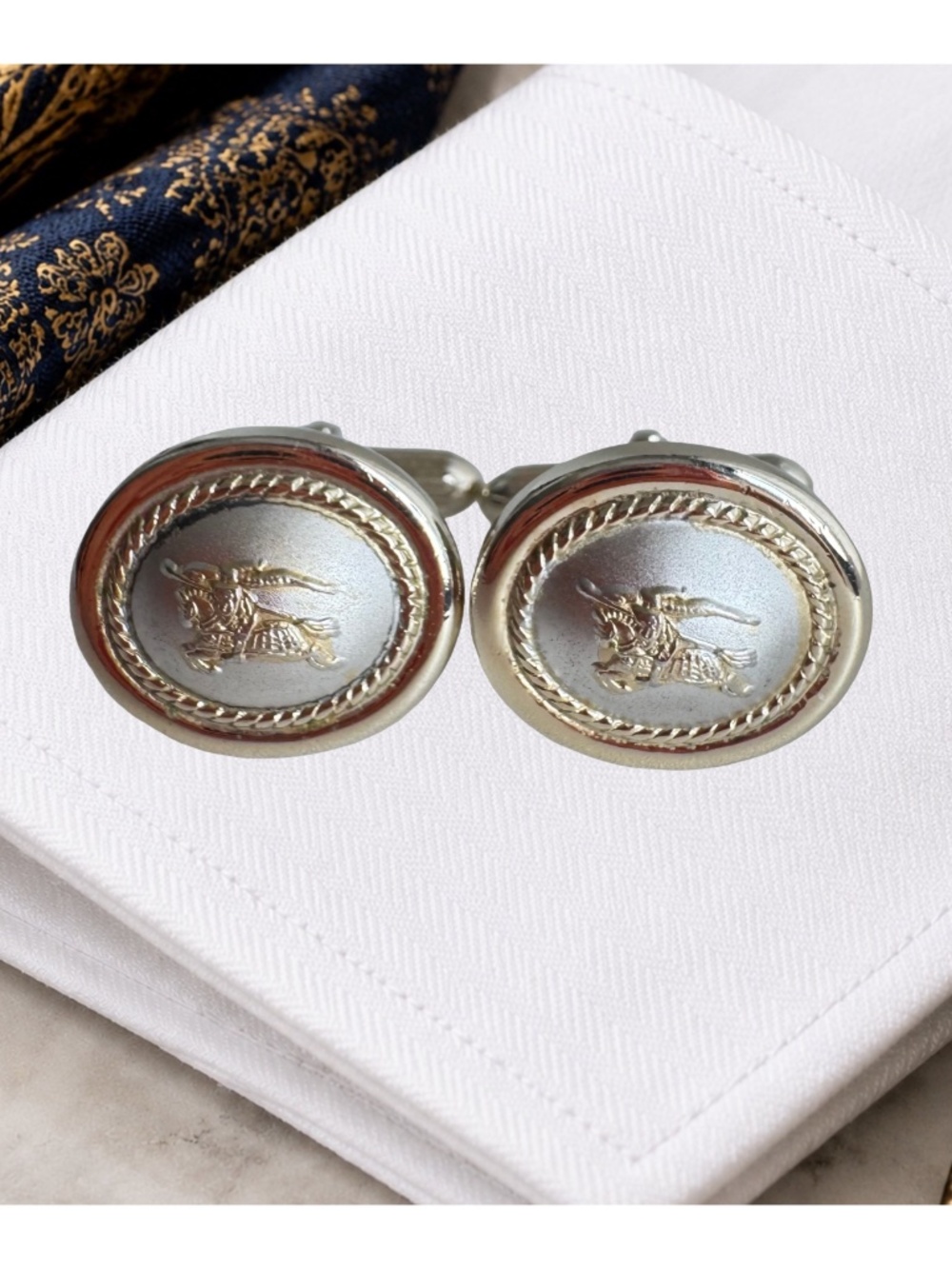 Burberrys Equestrian Knight Cufflinks Silver Tone Oval Mens Formal Suits Vintage
